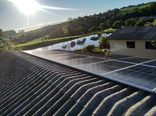 Adriane Elise B. Cansi